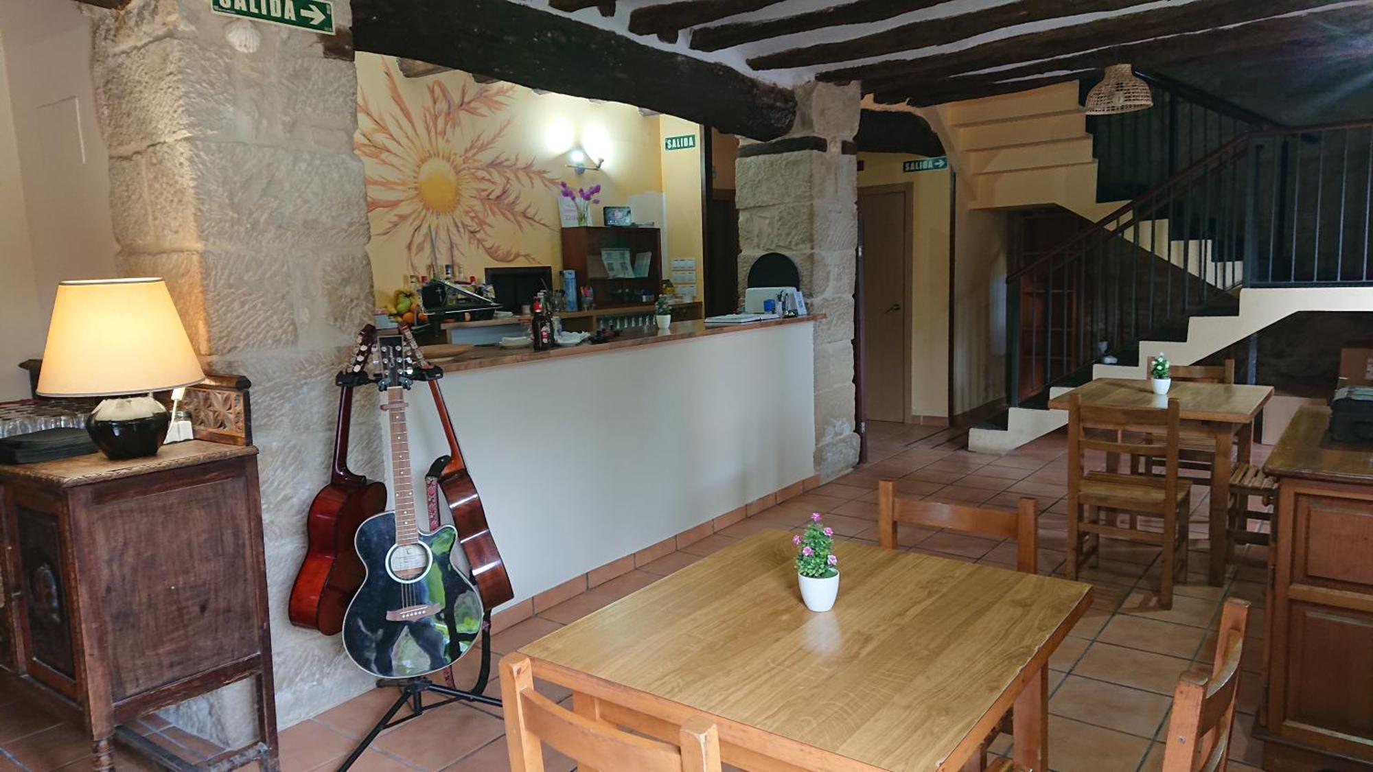 Albergue Sansol - El Oasis Del Camino Frances - Exclusivo Para Peregrinos 外观 照片