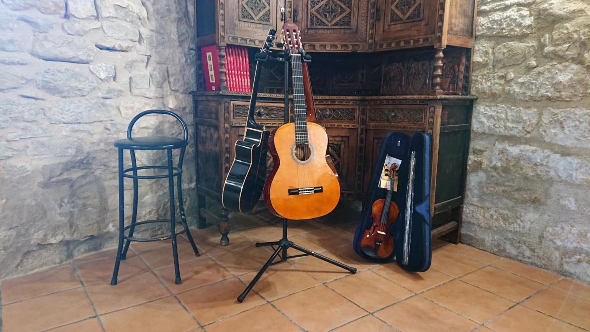 Albergue Sansol - El Oasis Del Camino Frances - Exclusivo Para Peregrinos 外观 照片