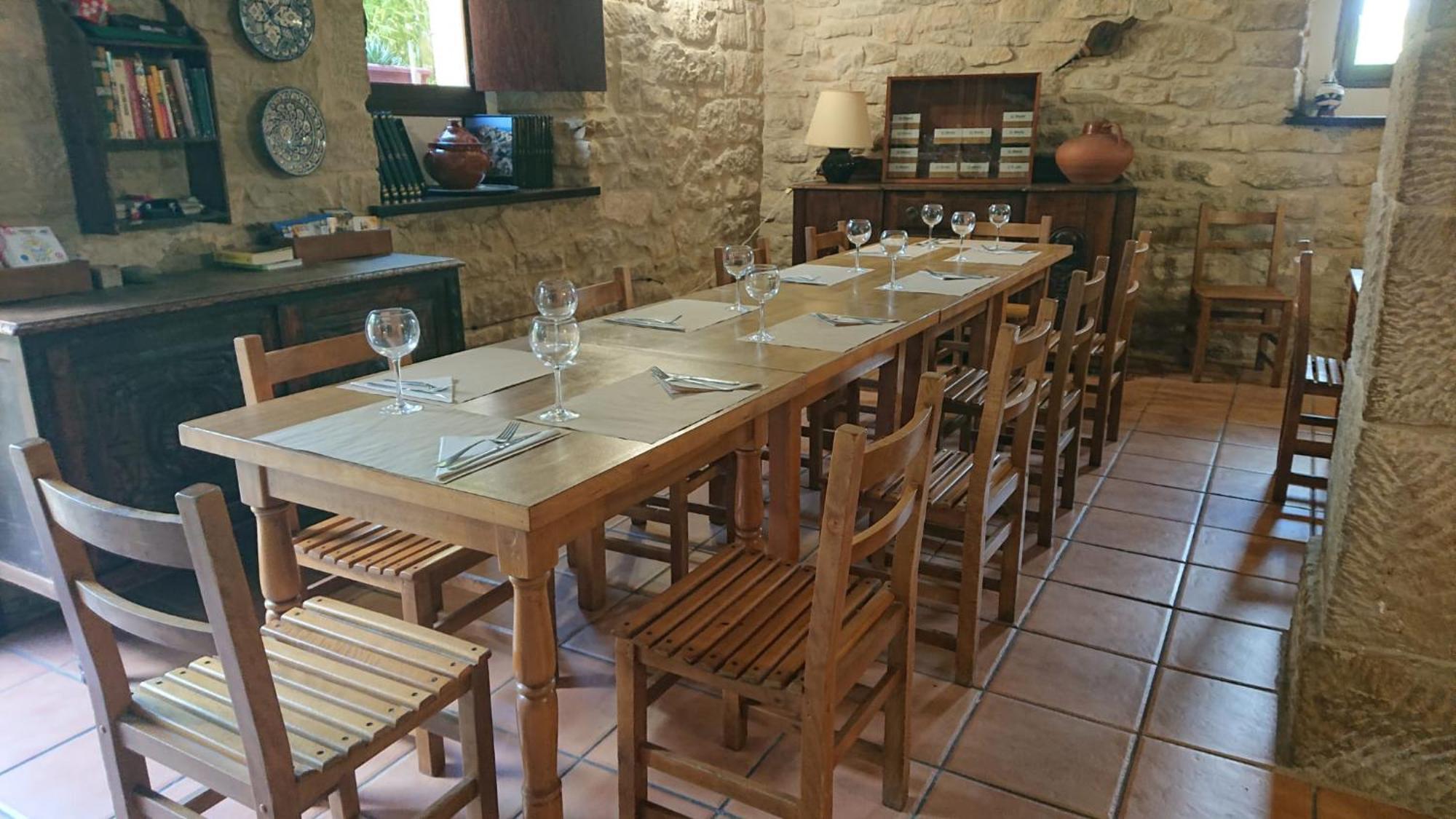 Albergue Sansol - El Oasis Del Camino Frances - Exclusivo Para Peregrinos 外观 照片